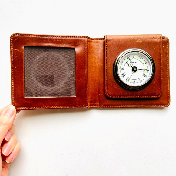Eddie Bauer Genuine Leather Alarm Clock Travel Wallet - Picture 1 of 14